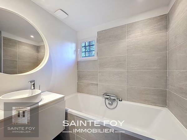 2025806 image6 - Sainte Foy Immobilier - Ce sont des agences immobilières dans l'Ouest Lyonnais spécialisées dans la location de maison ou d'appartement et la vente de propriété de prestige.