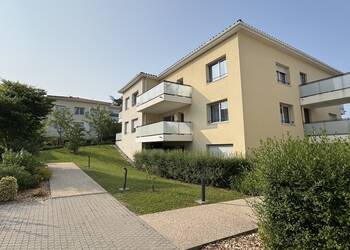 2026390 image1 - Sainte Foy Immobilier - Ce sont des agences immobilières dans l'Ouest Lyonnais spécialisées dans la location de maison ou d'appartement et la vente de propriété de prestige.