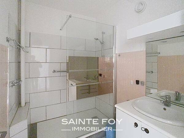 2026421 image6 - Sainte Foy Immobilier - Ce sont des agences immobilières dans l'Ouest Lyonnais spécialisées dans la location de maison ou d'appartement et la vente de propriété de prestige.