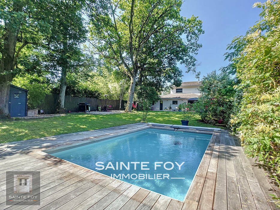 2026423 image1 - Sainte Foy Immobilier - Ce sont des agences immobilières dans l'Ouest Lyonnais spécialisées dans la location de maison ou d'appartement et la vente de propriété de prestige.