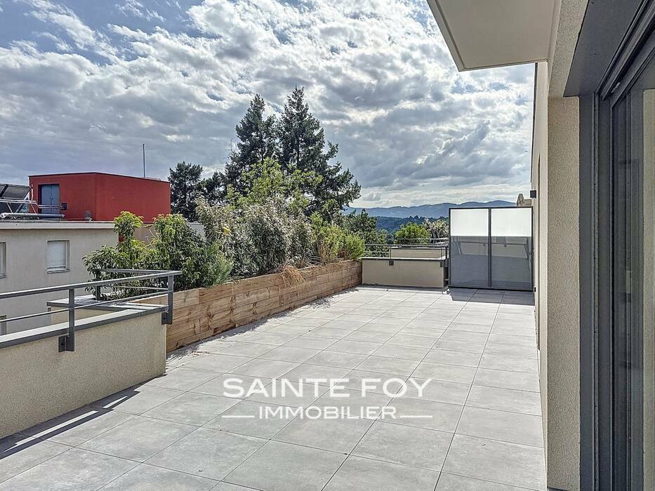2026443 image1 - Sainte Foy Immobilier - Ce sont des agences immobilières dans l'Ouest Lyonnais spécialisées dans la location de maison ou d'appartement et la vente de propriété de prestige.