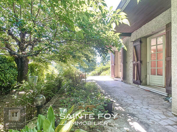 2026446 image3 - Sainte Foy Immobilier - Ce sont des agences immobilières dans l'Ouest Lyonnais spécialisées dans la location de maison ou d'appartement et la vente de propriété de prestige.