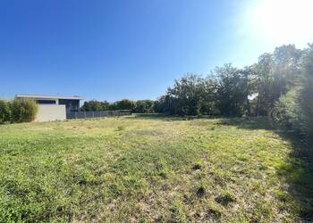 2026495 image1 - Sainte Foy Immobilier - Ce sont des agences immobilières dans l'Ouest Lyonnais spécialisées dans la location de maison ou d'appartement et la vente de propriété de prestige.