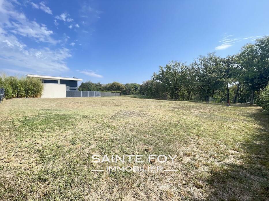 2026495 image1 - Sainte Foy Immobilier - Ce sont des agences immobilières dans l'Ouest Lyonnais spécialisées dans la location de maison ou d'appartement et la vente de propriété de prestige.