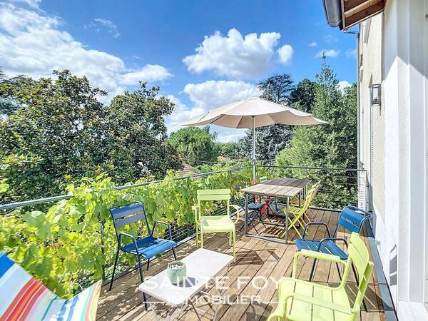 2026483 image10 - Sainte Foy Immobilier - Ce sont des agences immobilières dans l'Ouest Lyonnais spécialisées dans la location de maison ou d'appartement et la vente de propriété de prestige.