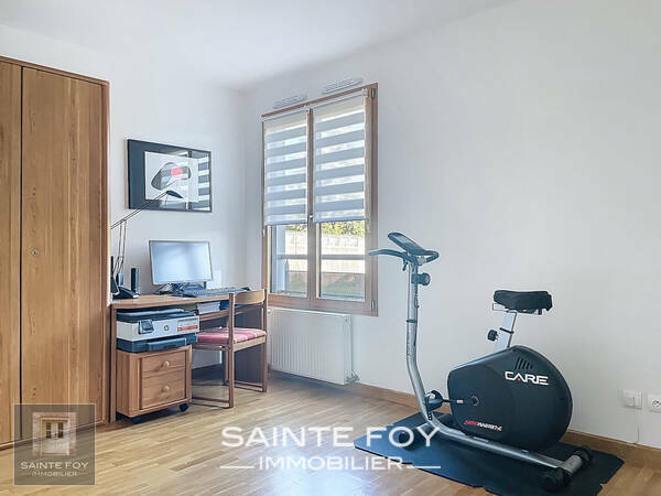 2026504 image8 - Sainte Foy Immobilier - Ce sont des agences immobilières dans l'Ouest Lyonnais spécialisées dans la location de maison ou d'appartement et la vente de propriété de prestige.