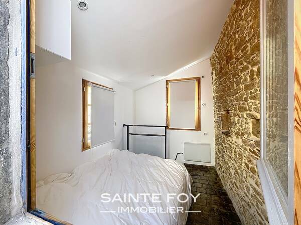 2026503 image4 - Sainte Foy Immobilier - Ce sont des agences immobilières dans l'Ouest Lyonnais spécialisées dans la location de maison ou d'appartement et la vente de propriété de prestige.