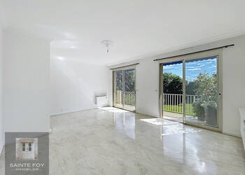 2026506 image1 - Sainte Foy Immobilier - Ce sont des agences immobilières dans l'Ouest Lyonnais spécialisées dans la location de maison ou d'appartement et la vente de propriété de prestige.