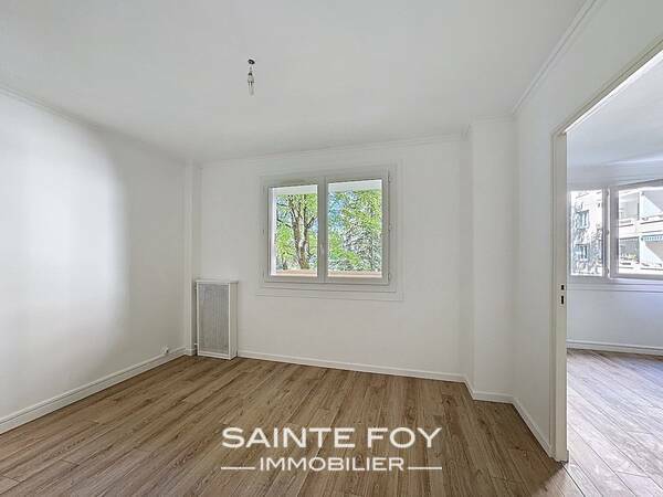 2026532 image8 - Sainte Foy Immobilier - Ce sont des agences immobilières dans l'Ouest Lyonnais spécialisées dans la location de maison ou d'appartement et la vente de propriété de prestige.