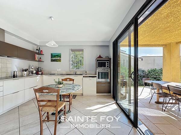 2026535 image6 - Sainte Foy Immobilier - Ce sont des agences immobilières dans l'Ouest Lyonnais spécialisées dans la location de maison ou d'appartement et la vente de propriété de prestige.