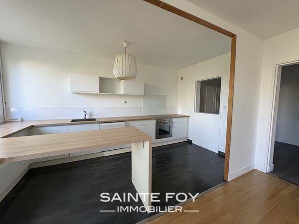 2026534 image3 - Sainte Foy Immobilier - Ce sont des agences immobilières dans l'Ouest Lyonnais spécialisées dans la location de maison ou d'appartement et la vente de propriété de prestige.