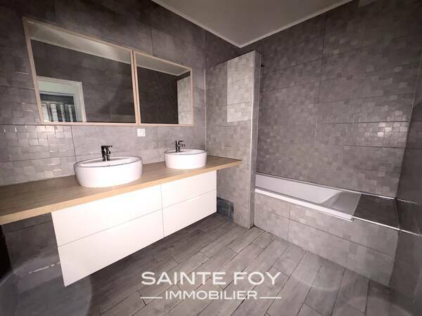 2026534 image5 - Sainte Foy Immobilier - Ce sont des agences immobilières dans l'Ouest Lyonnais spécialisées dans la location de maison ou d'appartement et la vente de propriété de prestige.