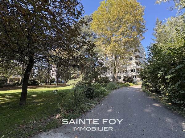 2026534 image9 - Sainte Foy Immobilier - Ce sont des agences immobilières dans l'Ouest Lyonnais spécialisées dans la location de maison ou d'appartement et la vente de propriété de prestige.
