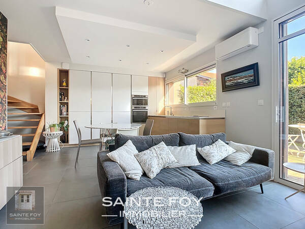 2026537 image3 - Sainte Foy Immobilier - Ce sont des agences immobilières dans l'Ouest Lyonnais spécialisées dans la location de maison ou d'appartement et la vente de propriété de prestige.