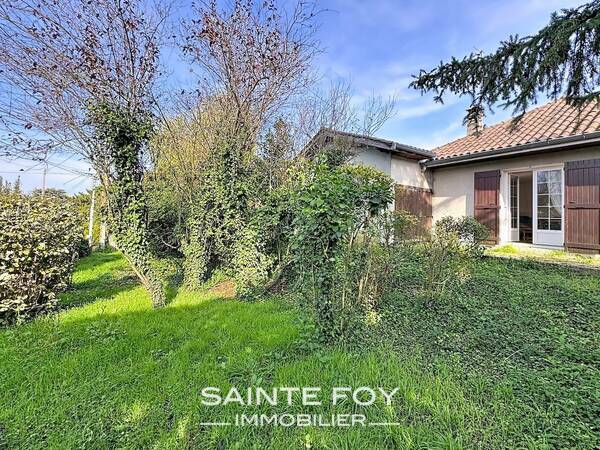 2026540 image3 - Sainte Foy Immobilier - Ce sont des agences immobilières dans l'Ouest Lyonnais spécialisées dans la location de maison ou d'appartement et la vente de propriété de prestige.