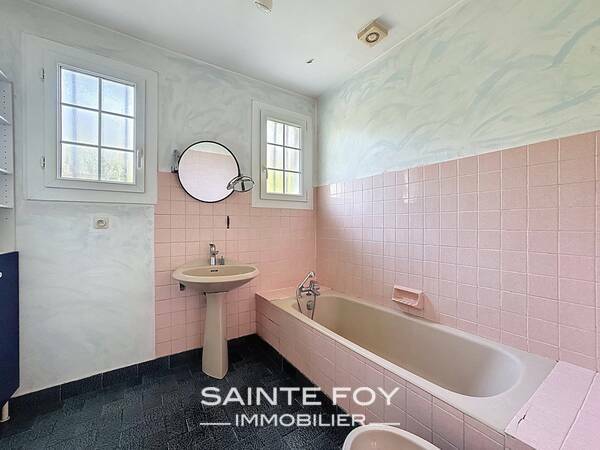 2026540 image9 - Sainte Foy Immobilier - Ce sont des agences immobilières dans l'Ouest Lyonnais spécialisées dans la location de maison ou d'appartement et la vente de propriété de prestige.