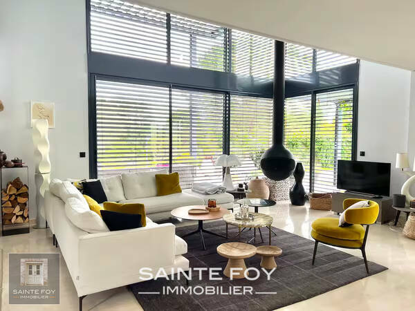 2026432 image2 - Sainte Foy Immobilier - Ce sont des agences immobilières dans l'Ouest Lyonnais spécialisées dans la location de maison ou d'appartement et la vente de propriété de prestige.