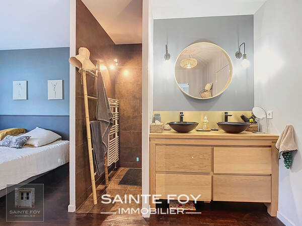 2026432 image8 - Sainte Foy Immobilier - Ce sont des agences immobilières dans l'Ouest Lyonnais spécialisées dans la location de maison ou d'appartement et la vente de propriété de prestige.