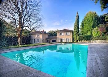 2026539 image1 - Sainte Foy Immobilier - Ce sont des agences immobilières dans l'Ouest Lyonnais spécialisées dans la location de maison ou d'appartement et la vente de propriété de prestige.