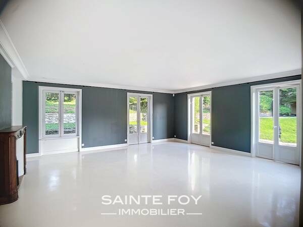 2026539 image3 - Sainte Foy Immobilier - Ce sont des agences immobilières dans l'Ouest Lyonnais spécialisées dans la location de maison ou d'appartement et la vente de propriété de prestige.