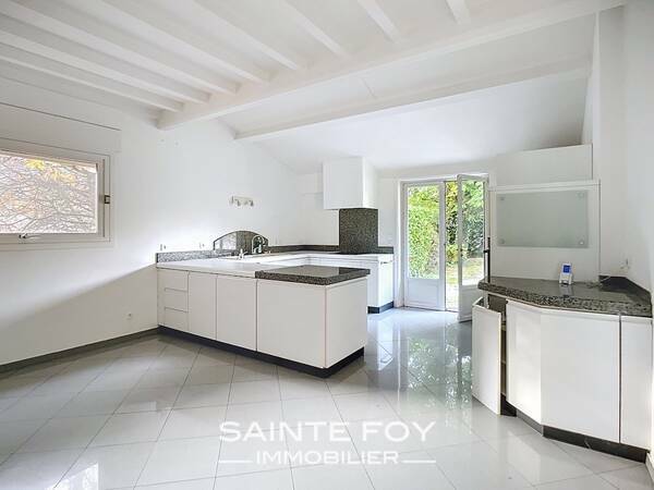 2026539 image4 - Sainte Foy Immobilier - Ce sont des agences immobilières dans l'Ouest Lyonnais spécialisées dans la location de maison ou d'appartement et la vente de propriété de prestige.