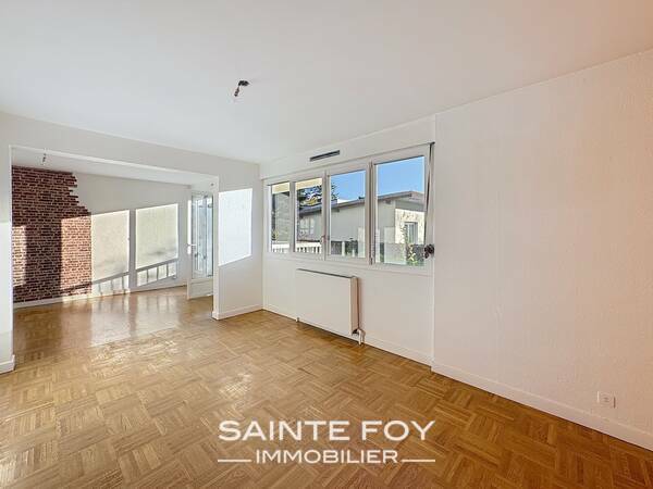 2026561 image4 - Sainte Foy Immobilier - Ce sont des agences immobilières dans l'Ouest Lyonnais spécialisées dans la location de maison ou d'appartement et la vente de propriété de prestige.