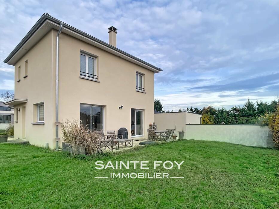 2026549 image1 - Sainte Foy Immobilier - Ce sont des agences immobilières dans l'Ouest Lyonnais spécialisées dans la location de maison ou d'appartement et la vente de propriété de prestige.