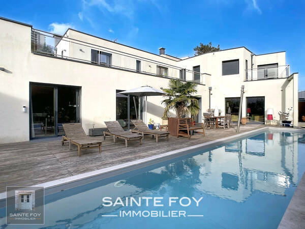 2026564 image2 - Sainte Foy Immobilier - Ce sont des agences immobilières dans l'Ouest Lyonnais spécialisées dans la location de maison ou d'appartement et la vente de propriété de prestige.