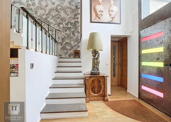 2026564 image1 - Sainte Foy Immobilier - Ce sont des agences immobilières dans l'Ouest Lyonnais spécialisées dans la location de maison ou d'appartement et la vente de propriété de prestige.