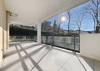 10113 image1 - Sainte Foy Immobilier - Ce sont des agences immobilières dans l'Ouest Lyonnais spécialisées dans la location de maison ou d'appartement et la vente de propriété de prestige.