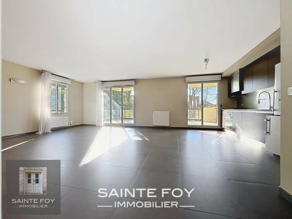 10113 image3 - Sainte Foy Immobilier - Ce sont des agences immobilières dans l'Ouest Lyonnais spécialisées dans la location de maison ou d'appartement et la vente de propriété de prestige.
