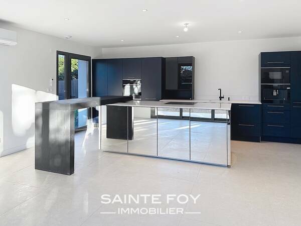 2026596 image2 - Sainte Foy Immobilier - Ce sont des agences immobilières dans l'Ouest Lyonnais spécialisées dans la location de maison ou d'appartement et la vente de propriété de prestige.