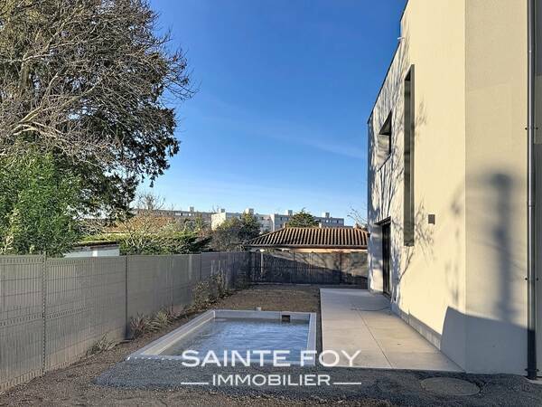 2026596 image7 - Sainte Foy Immobilier - Ce sont des agences immobilières dans l'Ouest Lyonnais spécialisées dans la location de maison ou d'appartement et la vente de propriété de prestige.