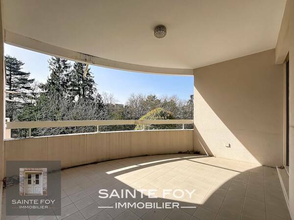 2026615 image3 - Sainte Foy Immobilier - Ce sont des agences immobilières dans l'Ouest Lyonnais spécialisées dans la location de maison ou d'appartement et la vente de propriété de prestige.