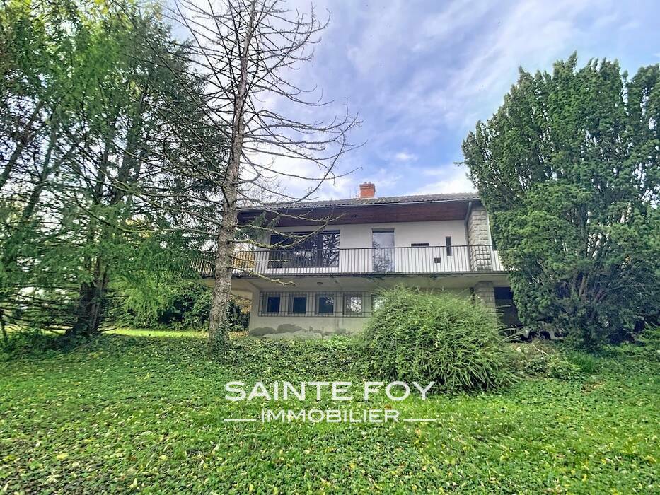 2025631 image1 - Sainte Foy Immobilier - Ce sont des agences immobilières dans l'Ouest Lyonnais spécialisées dans la location de maison ou d'appartement et la vente de propriété de prestige.