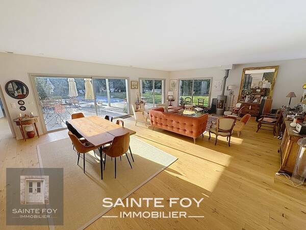 2026623 image2 - Sainte Foy Immobilier - Ce sont des agences immobilières dans l'Ouest Lyonnais spécialisées dans la location de maison ou d'appartement et la vente de propriété de prestige.