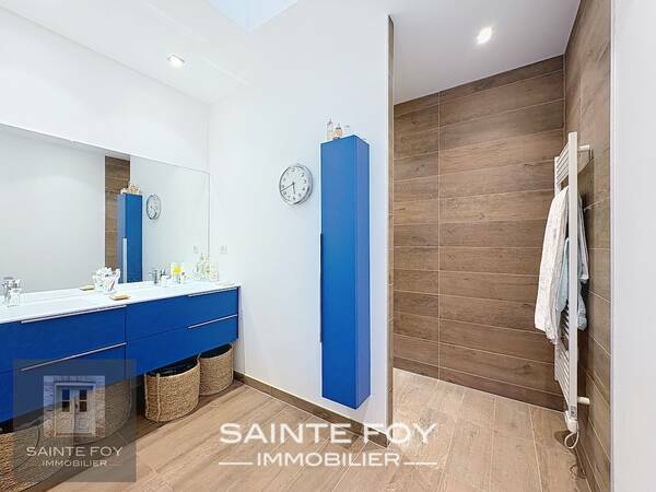 2026623 image8 - Sainte Foy Immobilier - Ce sont des agences immobilières dans l'Ouest Lyonnais spécialisées dans la location de maison ou d'appartement et la vente de propriété de prestige.