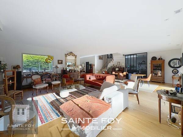 2026623 image9 - Sainte Foy Immobilier - Ce sont des agences immobilières dans l'Ouest Lyonnais spécialisées dans la location de maison ou d'appartement et la vente de propriété de prestige.