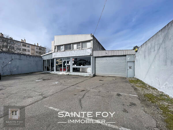 2026645 image4 - Sainte Foy Immobilier - Ce sont des agences immobilières dans l'Ouest Lyonnais spécialisées dans la location de maison ou d'appartement et la vente de propriété de prestige.