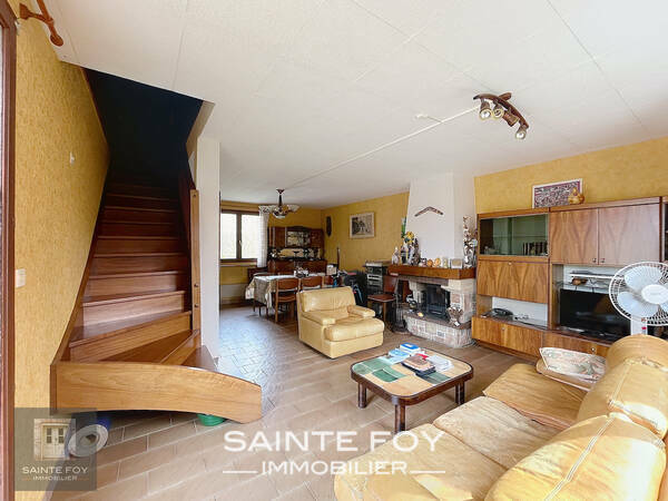 2023393 image4 - Sainte Foy Immobilier - Ce sont des agences immobilières dans l'Ouest Lyonnais spécialisées dans la location de maison ou d'appartement et la vente de propriété de prestige.