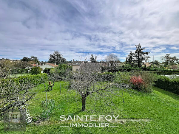 2023393 image6 - Sainte Foy Immobilier - Ce sont des agences immobilières dans l'Ouest Lyonnais spécialisées dans la location de maison ou d'appartement et la vente de propriété de prestige.