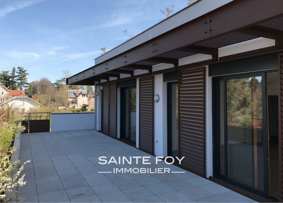 2026653 image1 - Sainte Foy Immobilier - Ce sont des agences immobilières dans l'Ouest Lyonnais spécialisées dans la location de maison ou d'appartement et la vente de propriété de prestige.