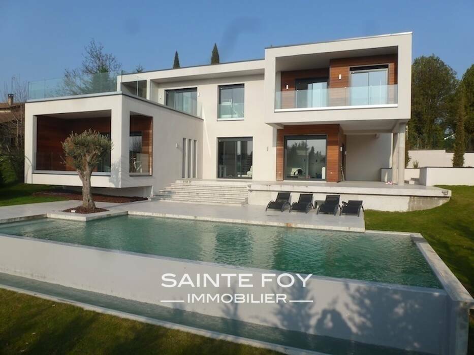 9866 image1 - Sainte Foy Immobilier - Ce sont des agences immobilières dans l'Ouest Lyonnais spécialisées dans la location de maison ou d'appartement et la vente de propriété de prestige.