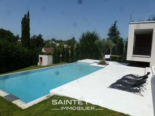 9866 image2 - Sainte Foy Immobilier - Ce sont des agences immobilières dans l'Ouest Lyonnais spécialisées dans la location de maison ou d'appartement et la vente de propriété de prestige.