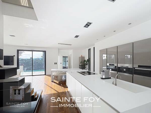 9866 image4 - Sainte Foy Immobilier - Ce sont des agences immobilières dans l'Ouest Lyonnais spécialisées dans la location de maison ou d'appartement et la vente de propriété de prestige.