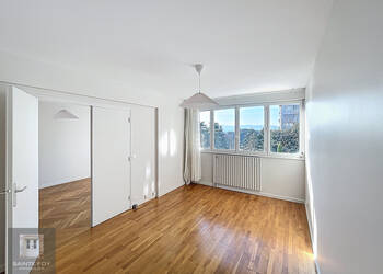 2026587 image1 - Sainte Foy Immobilier - Ce sont des agences immobilières dans l'Ouest Lyonnais spécialisées dans la location de maison ou d'appartement et la vente de propriété de prestige.