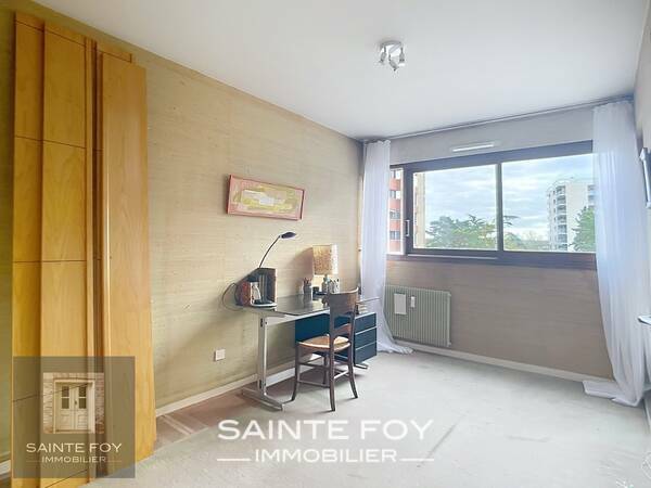2026683 image5 - Sainte Foy Immobilier - Ce sont des agences immobilières dans l'Ouest Lyonnais spécialisées dans la location de maison ou d'appartement et la vente de propriété de prestige.