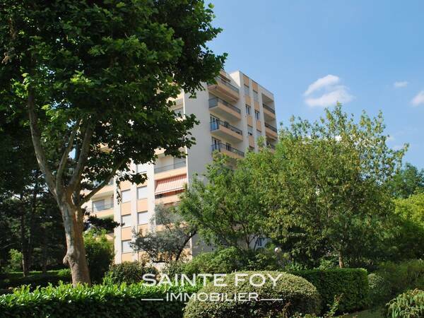 2026736 image6 - Sainte Foy Immobilier - Ce sont des agences immobilières dans l'Ouest Lyonnais spécialisées dans la location de maison ou d'appartement et la vente de propriété de prestige.