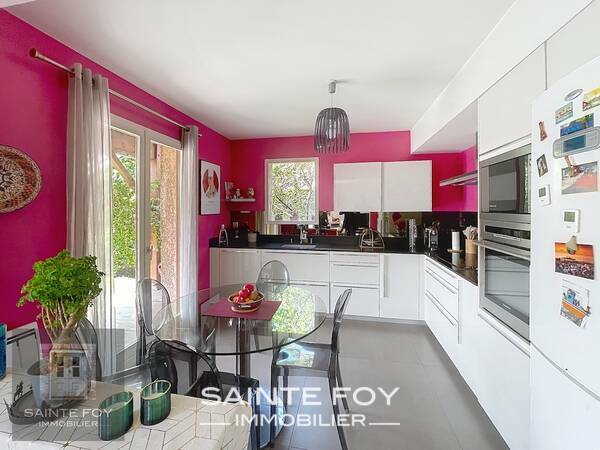 2026726 image3 - Sainte Foy Immobilier - Ce sont des agences immobilières dans l'Ouest Lyonnais spécialisées dans la location de maison ou d'appartement et la vente de propriété de prestige.
