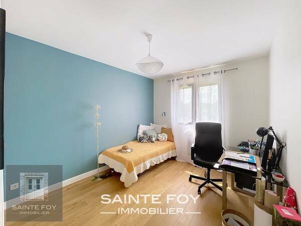 2026726 image8 - Sainte Foy Immobilier - Ce sont des agences immobilières dans l'Ouest Lyonnais spécialisées dans la location de maison ou d'appartement et la vente de propriété de prestige.